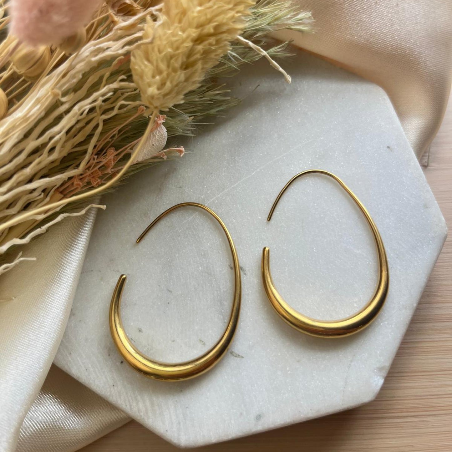 Crescent Hoops