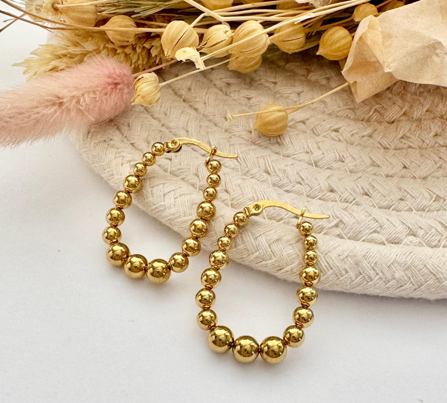 Dixie Earing