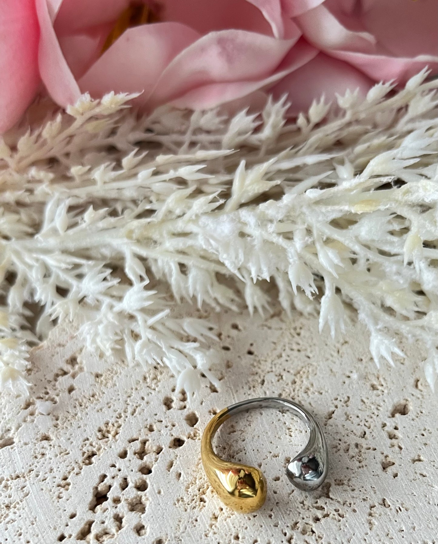 Lily Ring