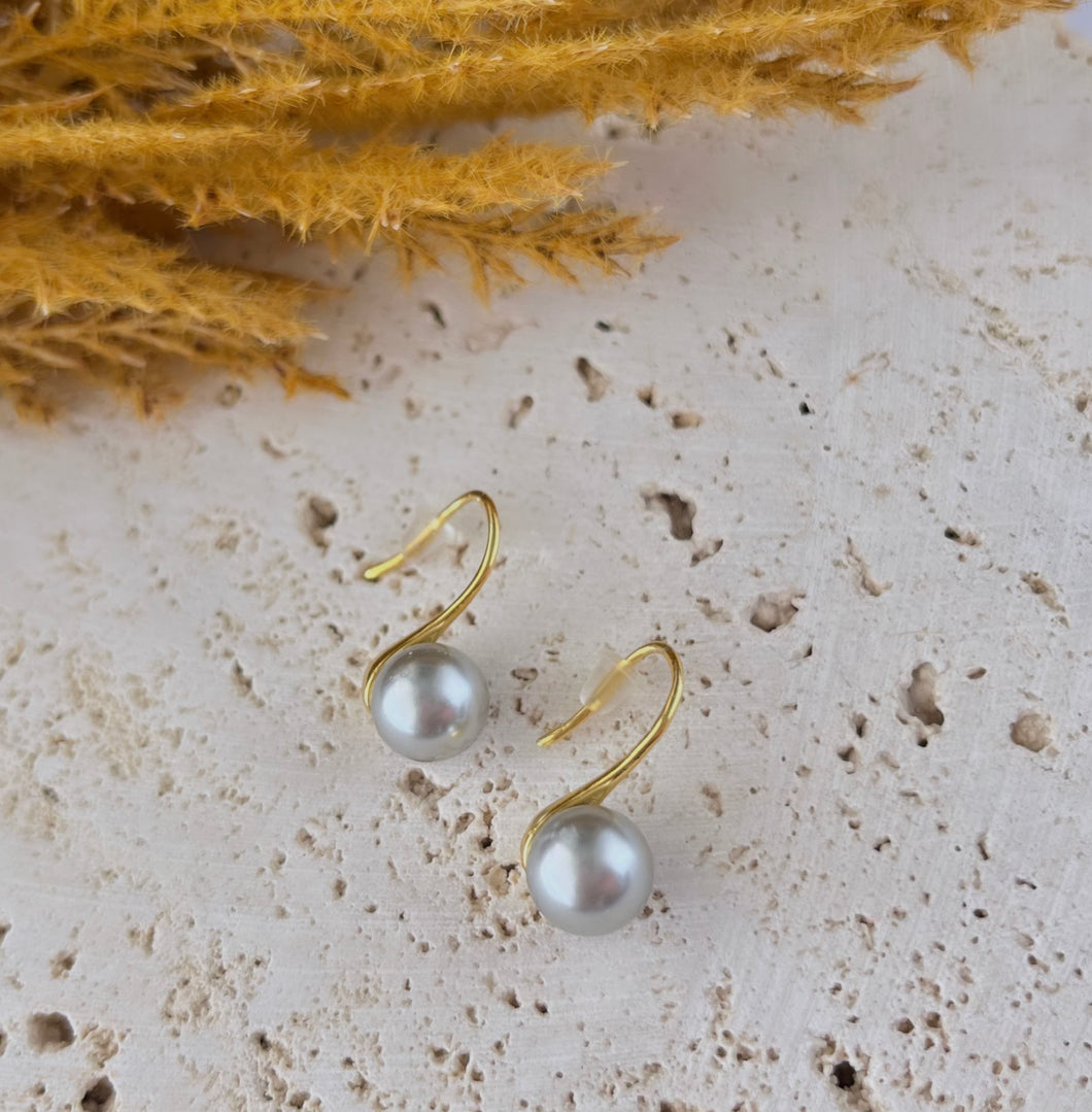 Grey Pearl Earrings